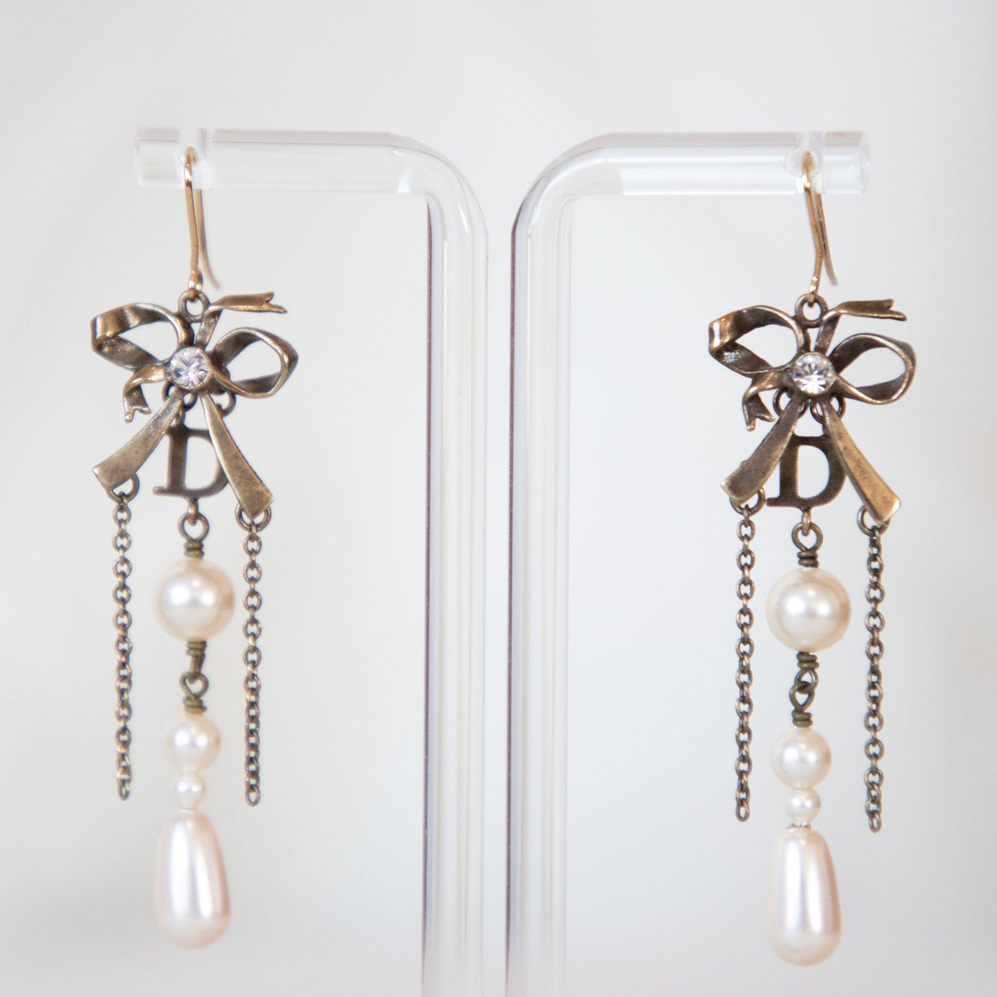 Dior Bow Pearl Earrings Icarus Vintage
