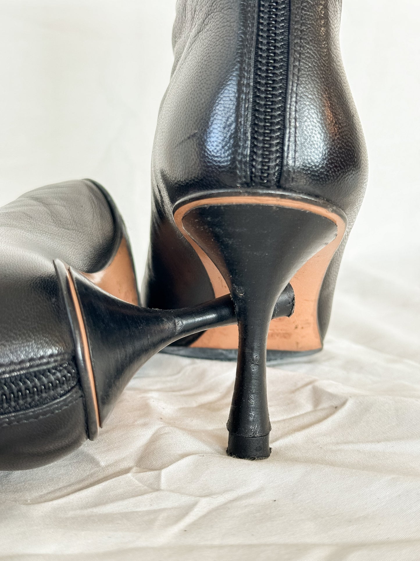 Gucci Black Pointed Toe Ankle Boots Icarus Vintage