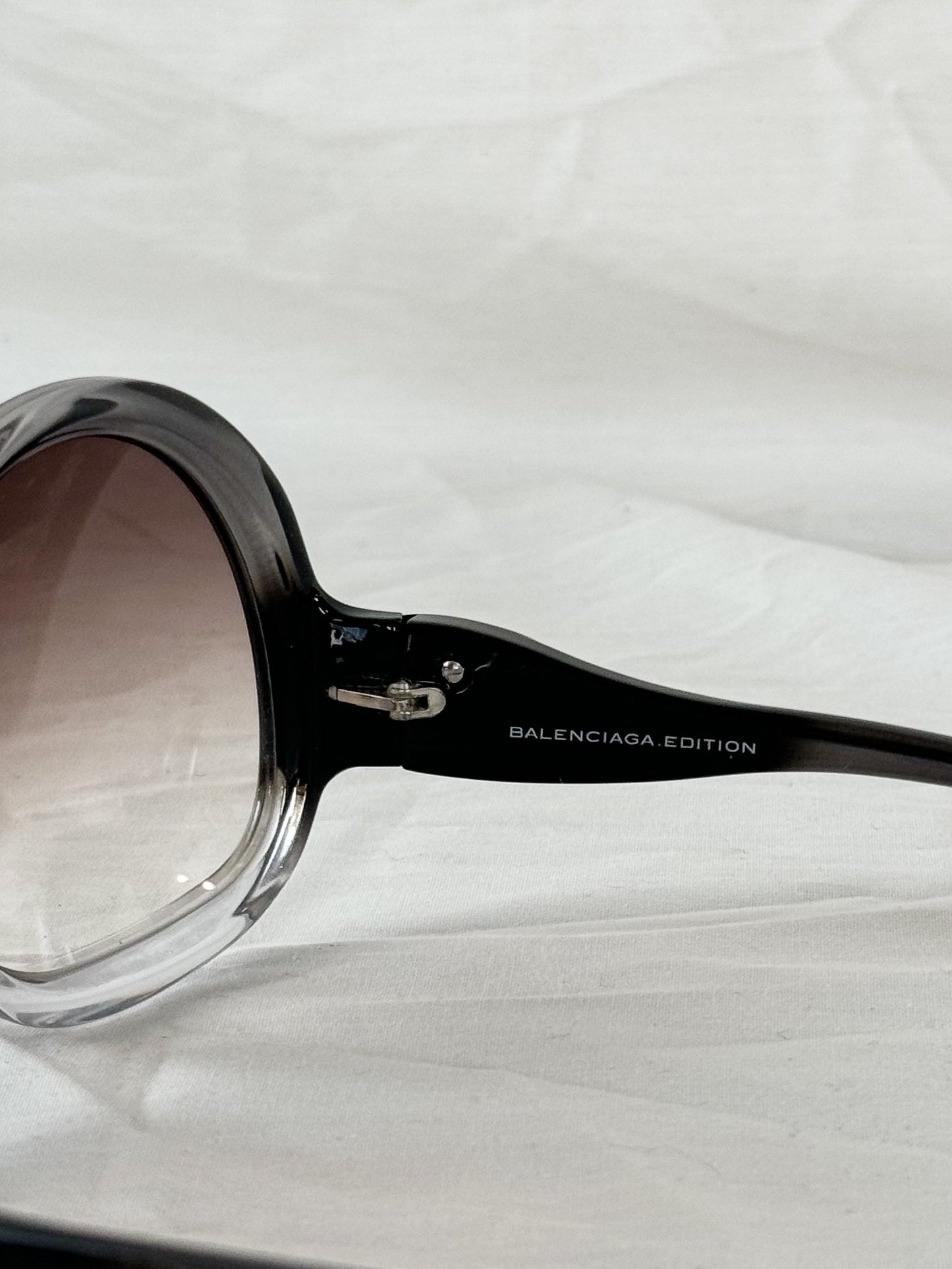Balenciaga Oversized Sunnies Icarus Vintage