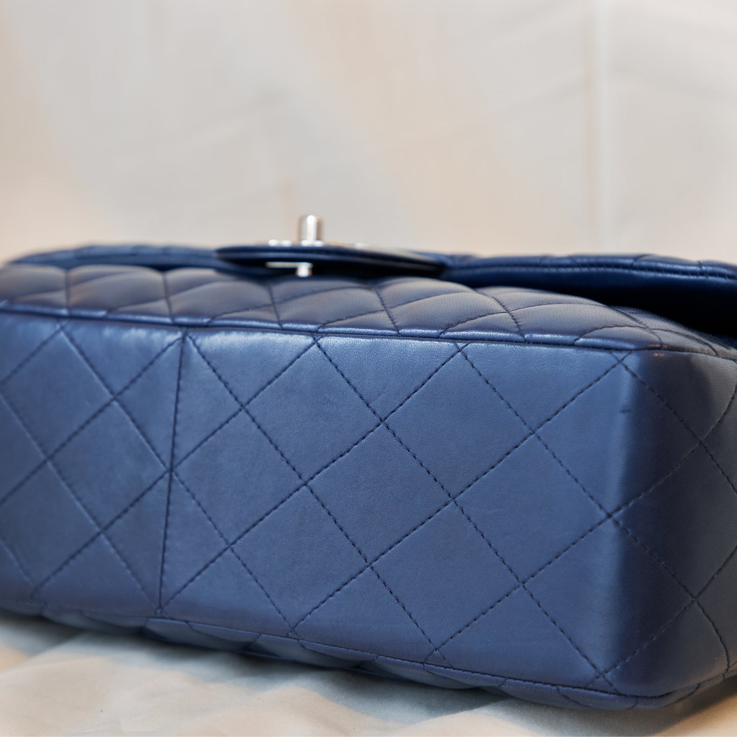 Chanel 2005 Navy Jumbo Lambskin Single Flap 6900.00 Icarus Vintage