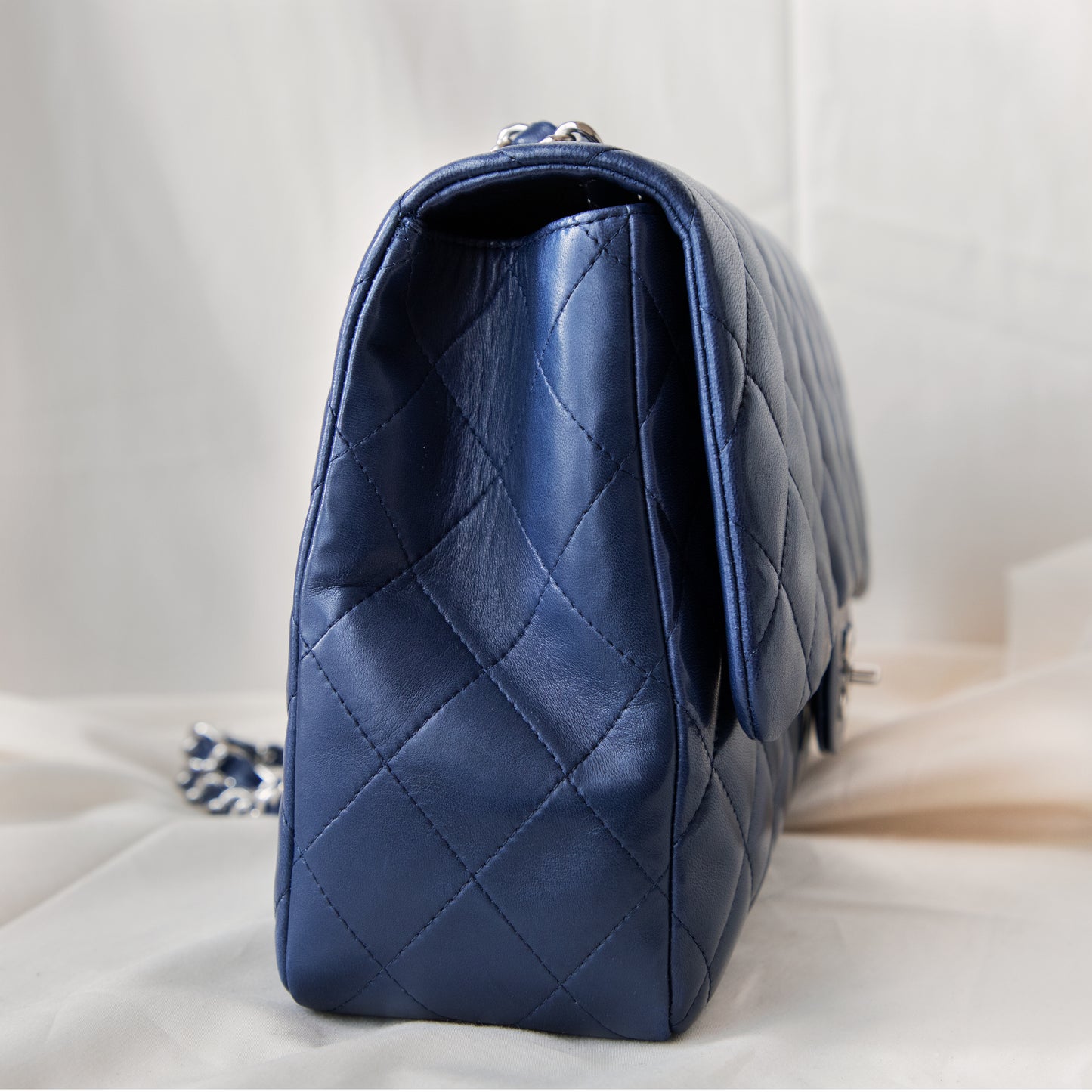 Chanel 2005 Navy Jumbo Lambskin Single Flap 6900.00 Icarus Vintage