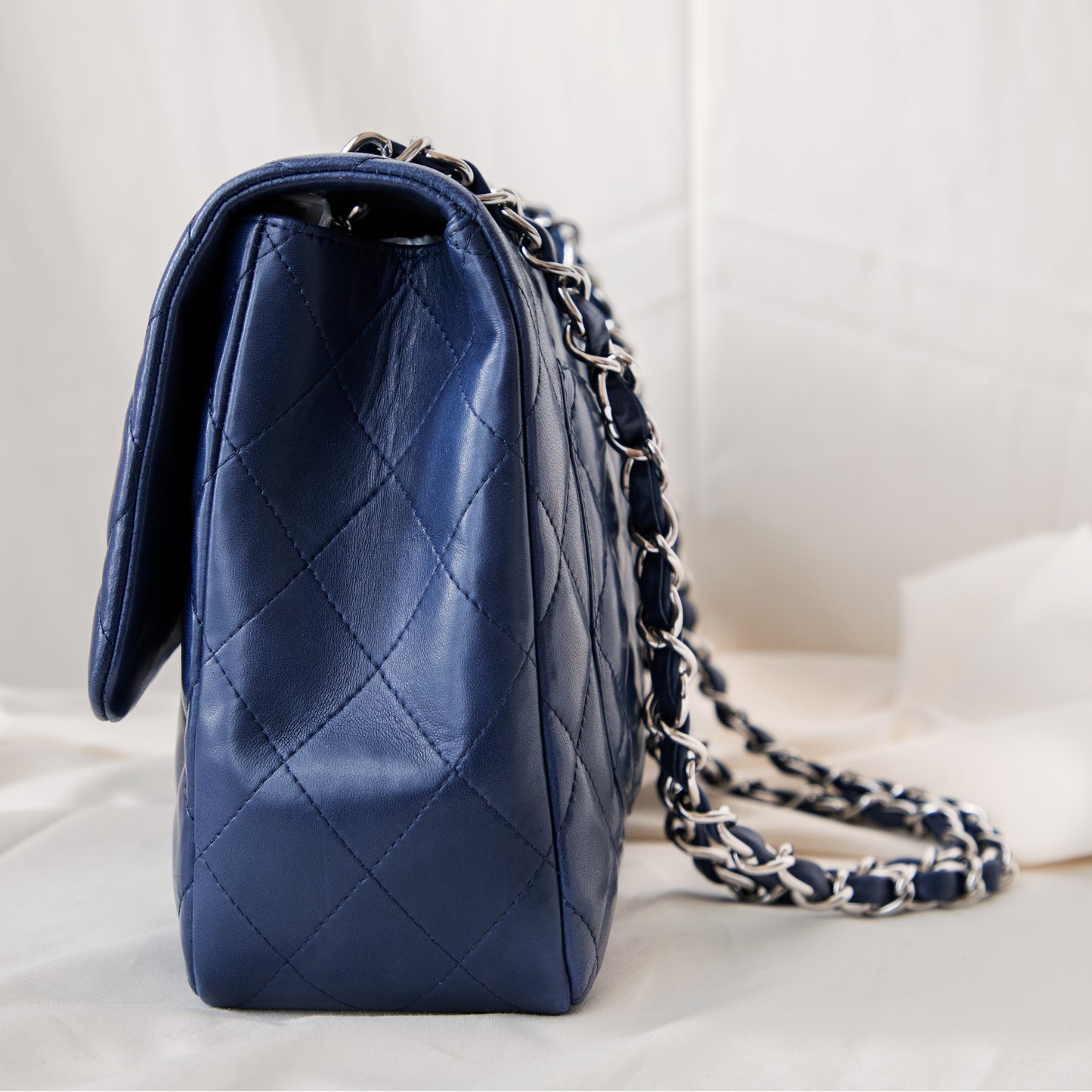 Chanel 2005 Navy Jumbo Lambskin Single Flap 6900.00 Icarus Vintage
