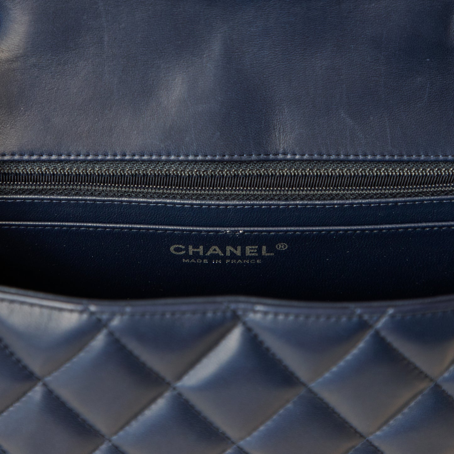 Chanel 2005 Navy Jumbo Lambskin Single Flap 6900.00 Icarus Vintage