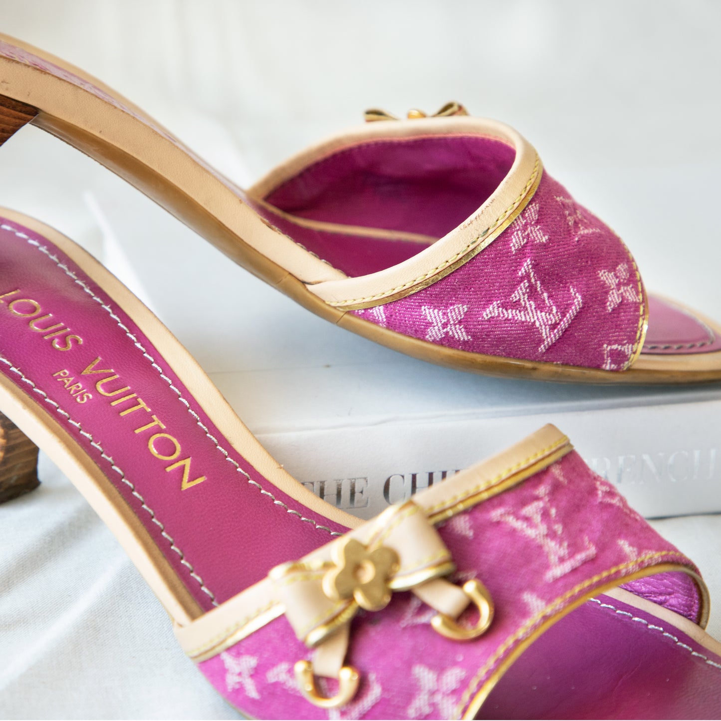 Y2K Louis Vuitton Monogram Pink Denim Kitten Heels 435.00 Icarus Vintage