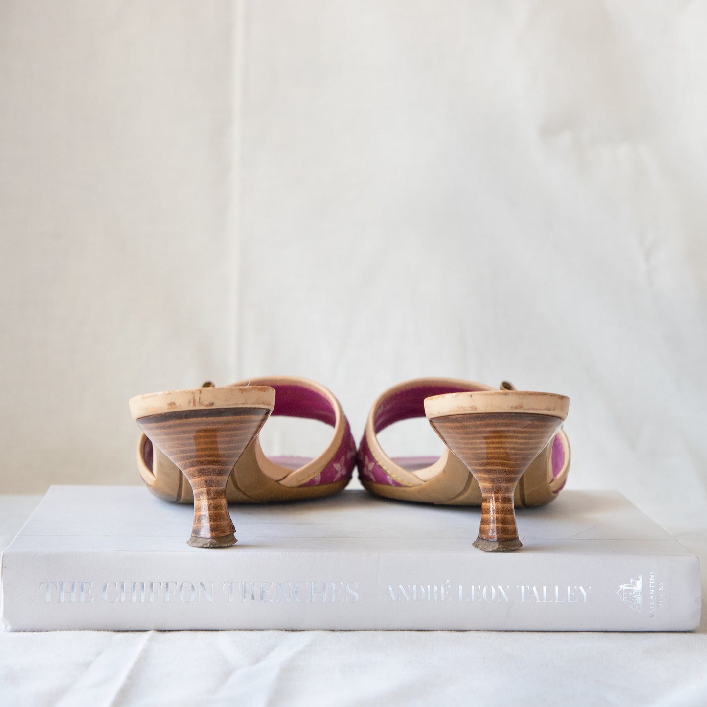 Y2K Louis Vuitton Monogram Pink Denim Kitten Heels 435.00 Icarus Vintage