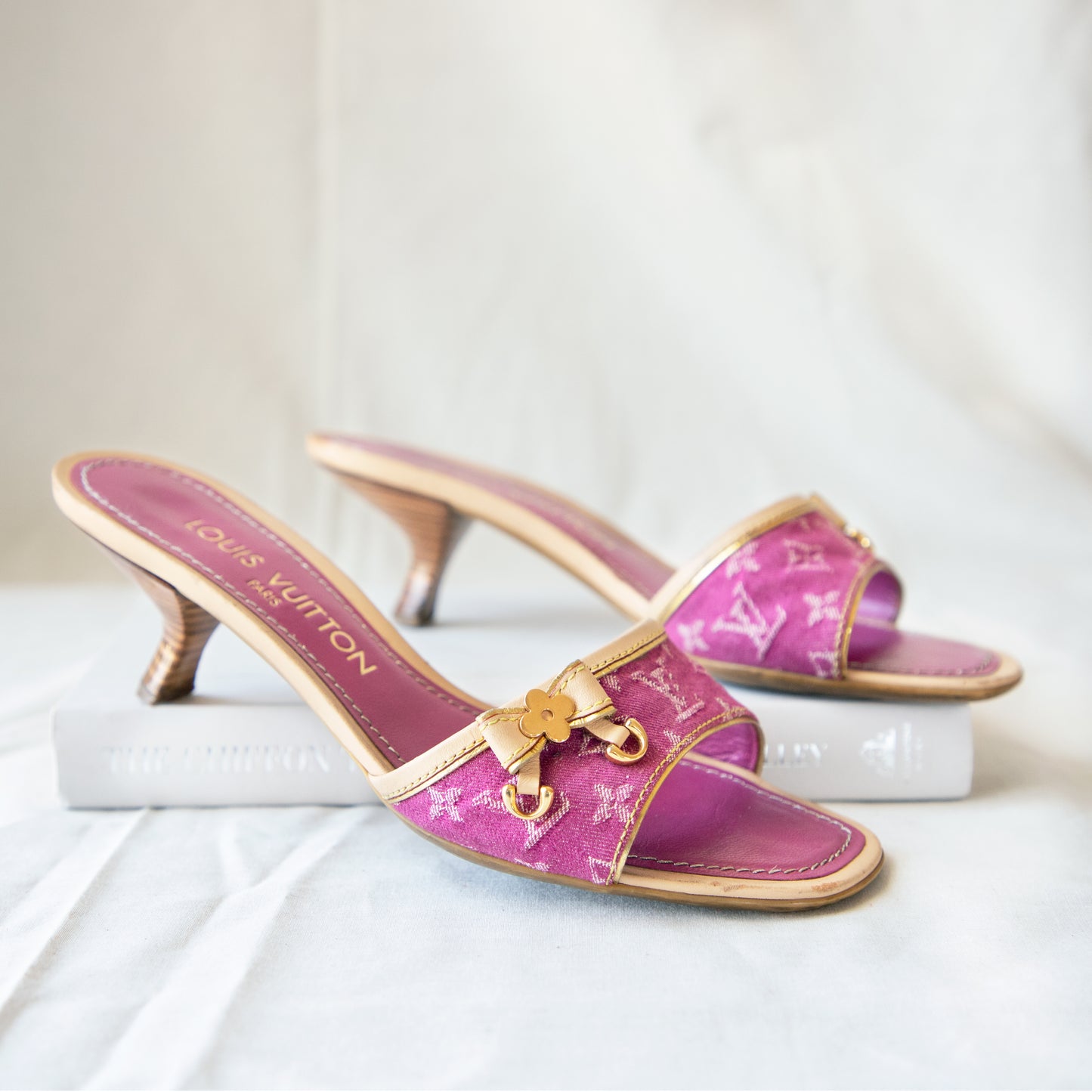 Y2K Louis Vuitton Monogram Pink Denim Kitten Heels 435.00 Icarus Vintage