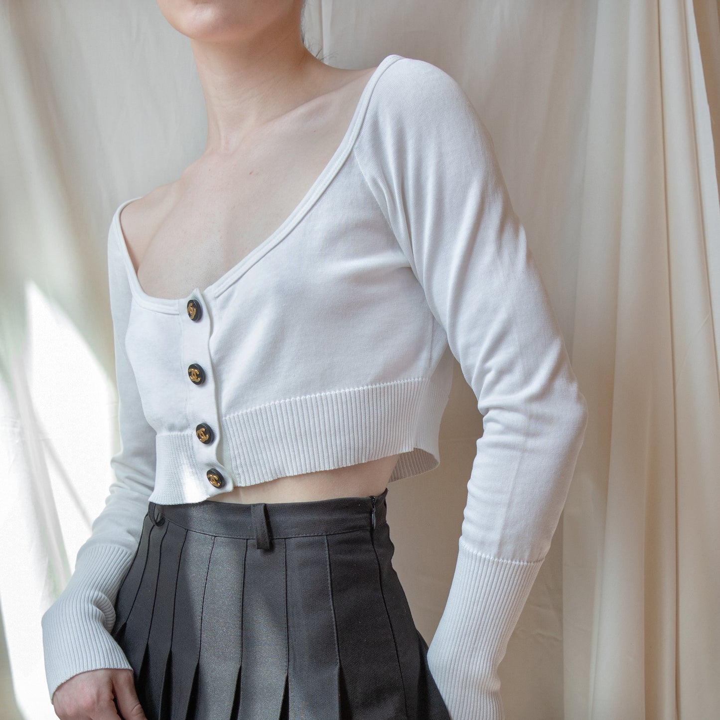 Chanel SS 1995 "Barbie" Cropped Cardigan 2795.00 Icarus Vintage