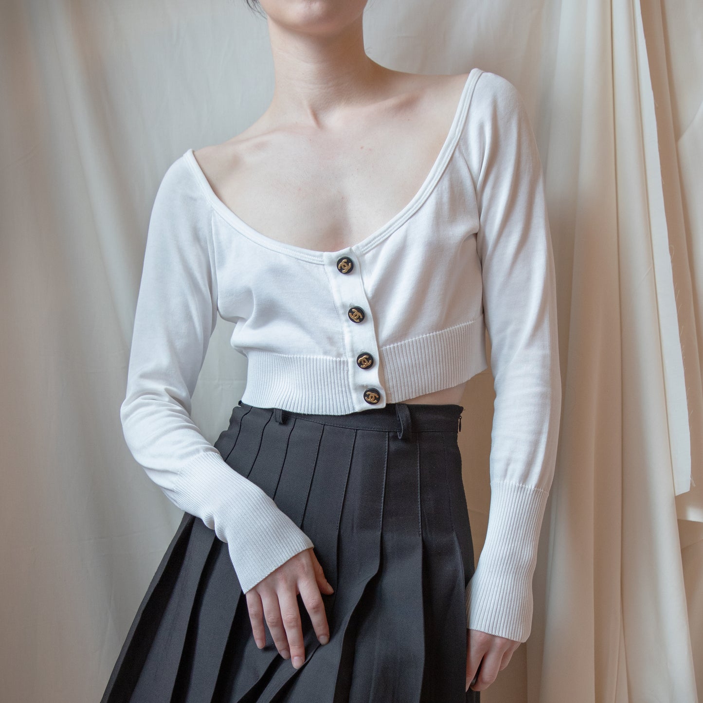Chanel SS 1995 "Barbie" Cropped Cardigan 2795.00 Icarus Vintage