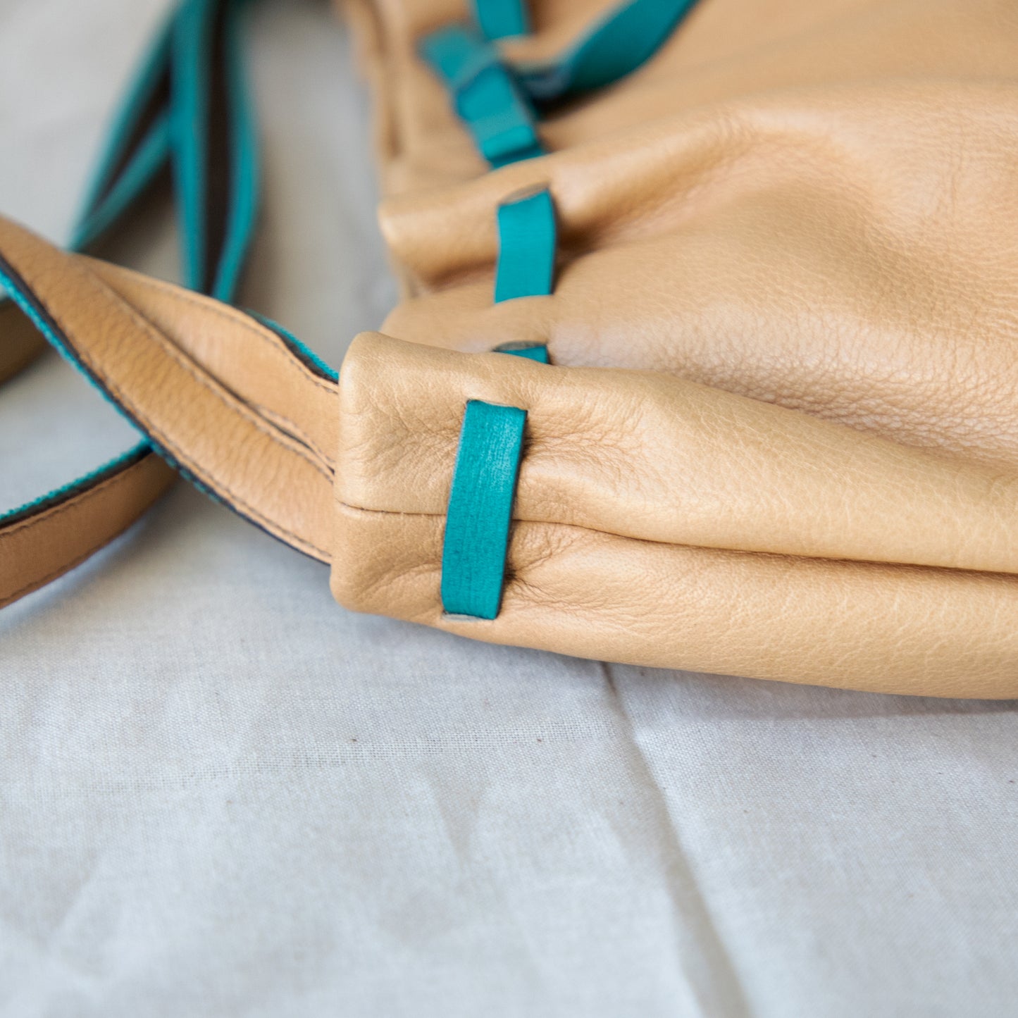Miu Miu SS 1999 Tan Bow Bag 435.00 Icarus Vintage