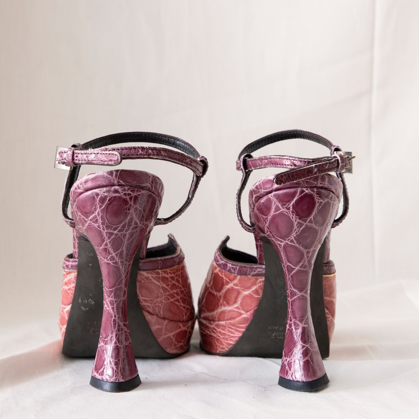Prada F/W 2004 Avant Garde Crocodile Heels 295.00 Icarus Vintage