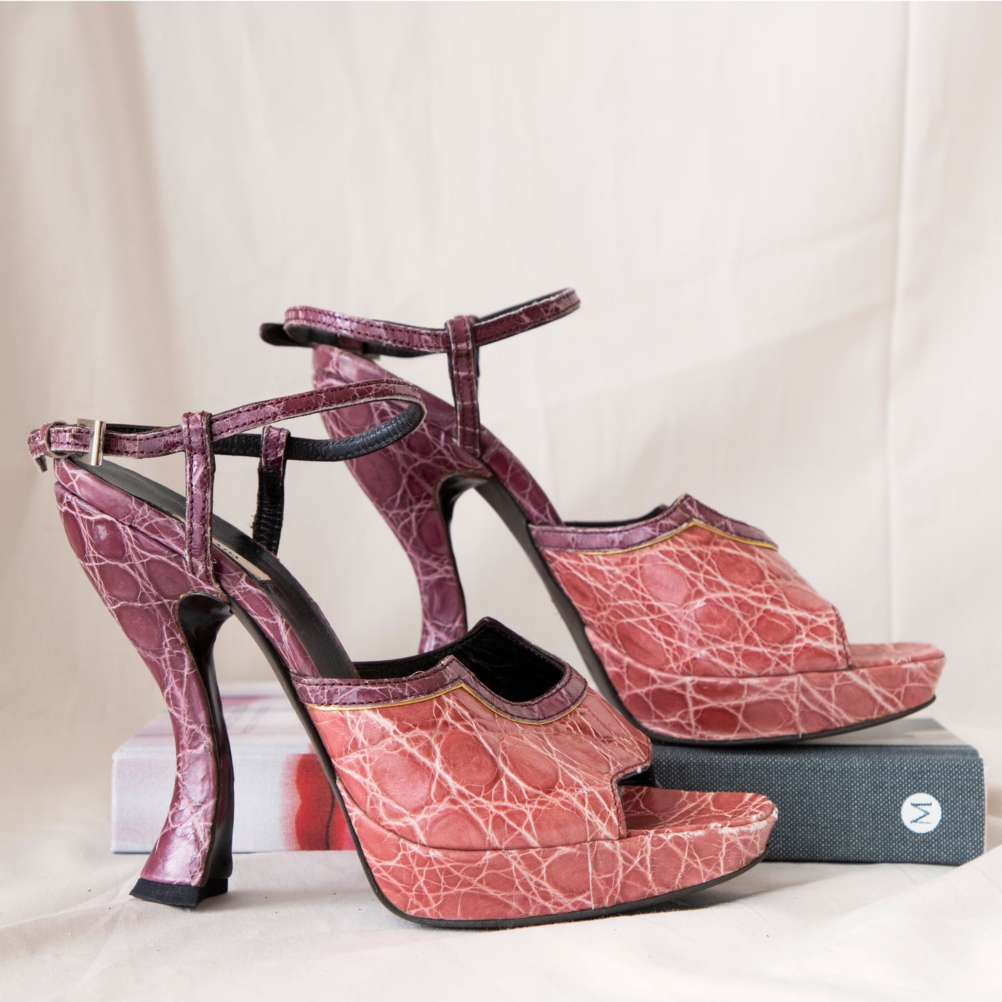 Prada F/W 2004 Avant Garde Crocodile Heels 295.00 Icarus Vintage
