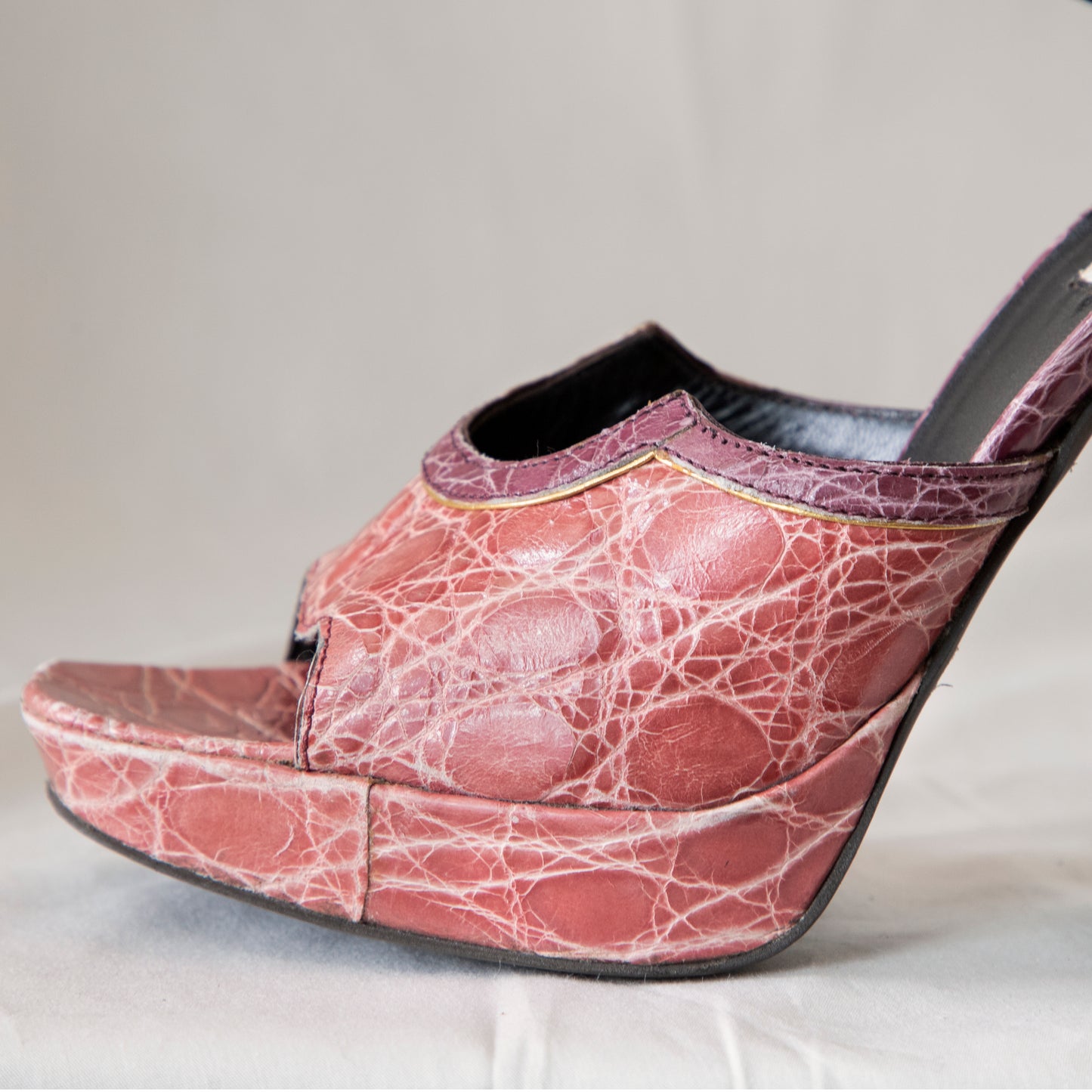 Prada F/W 2004 Avant Garde Crocodile Heels 295.00 Icarus Vintage