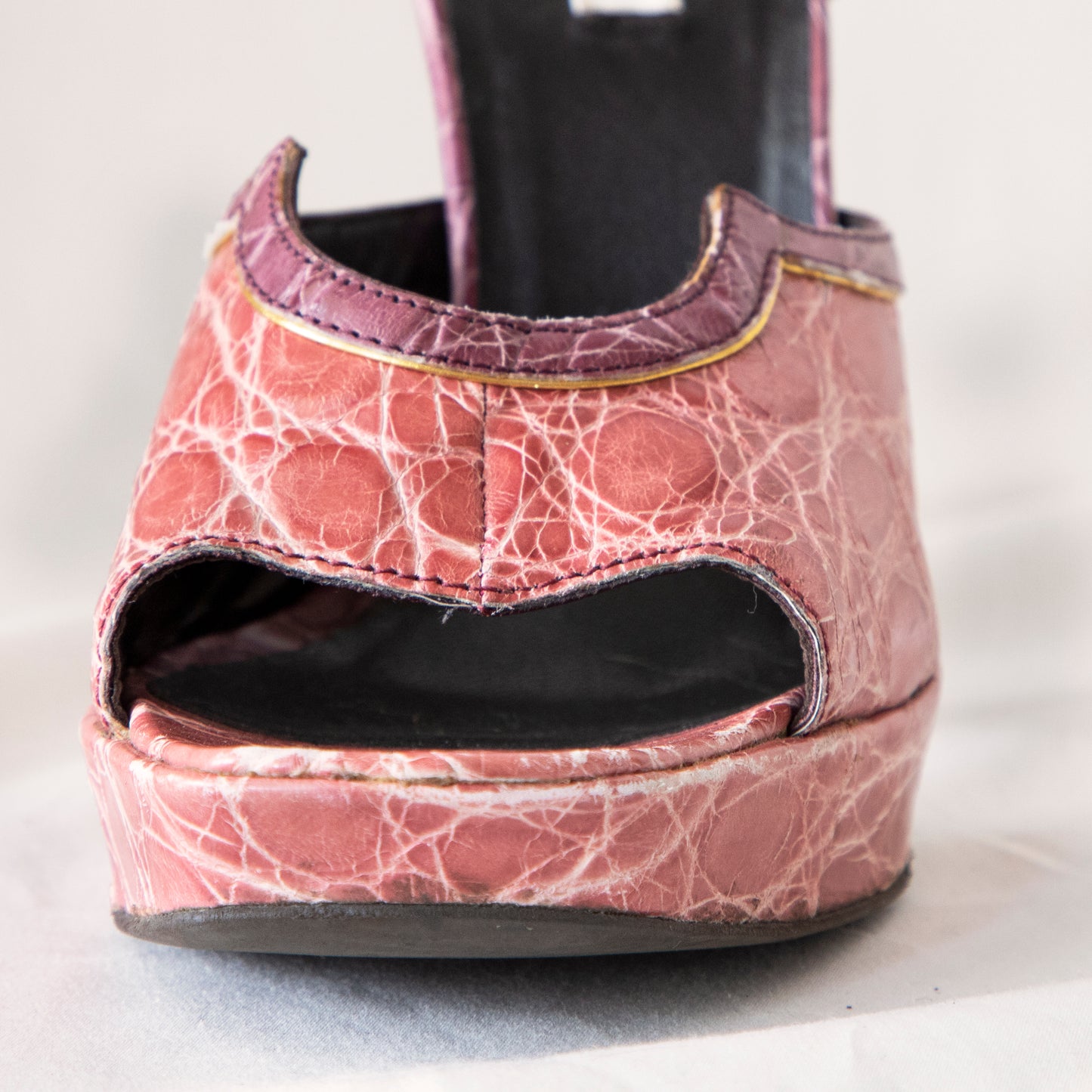 Prada F/W 2004 Avant Garde Crocodile Heels 295.00 Icarus Vintage