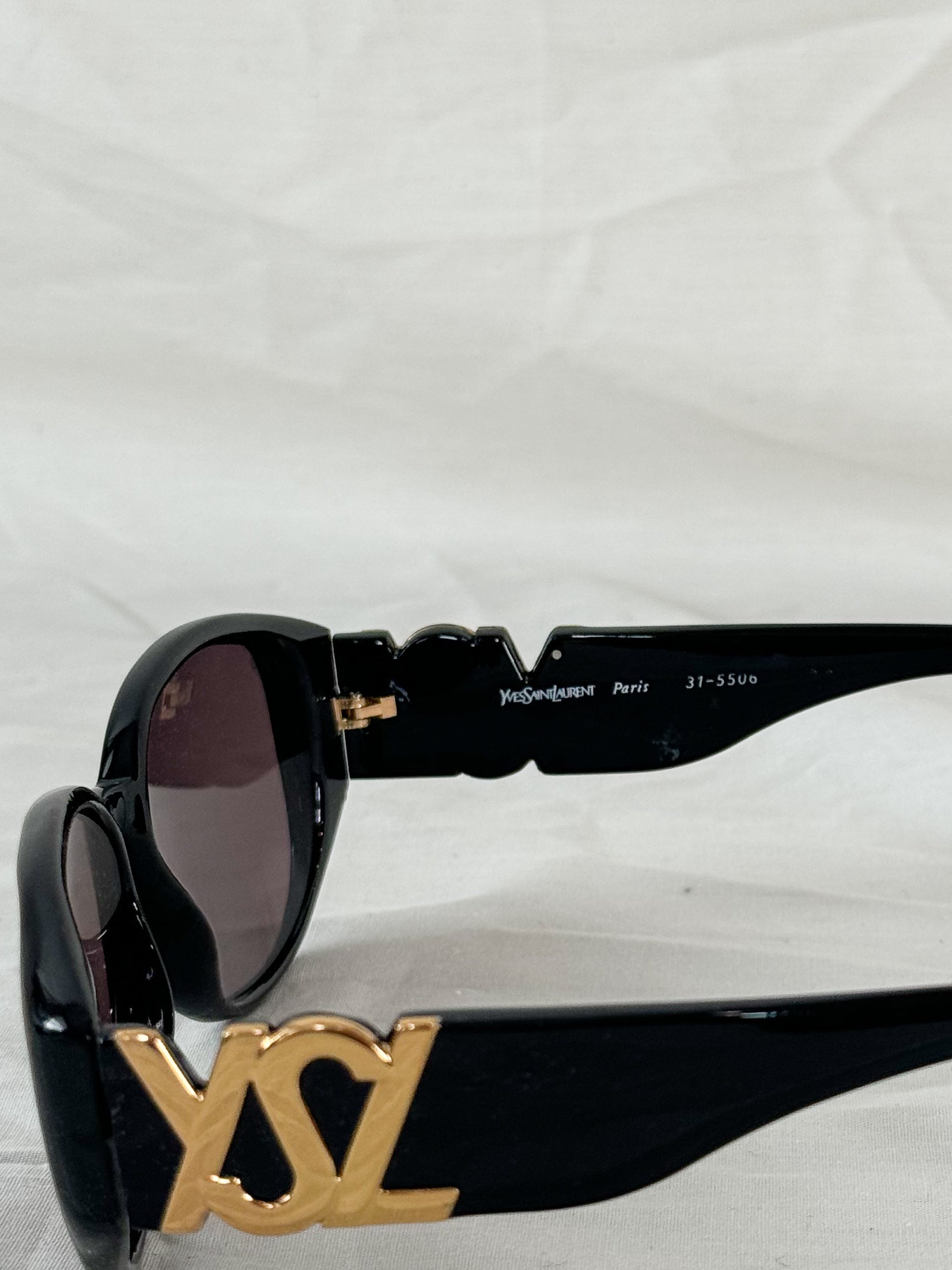 Yves Saint Laurent 'YSL' Sunnies  Icarus Vintage