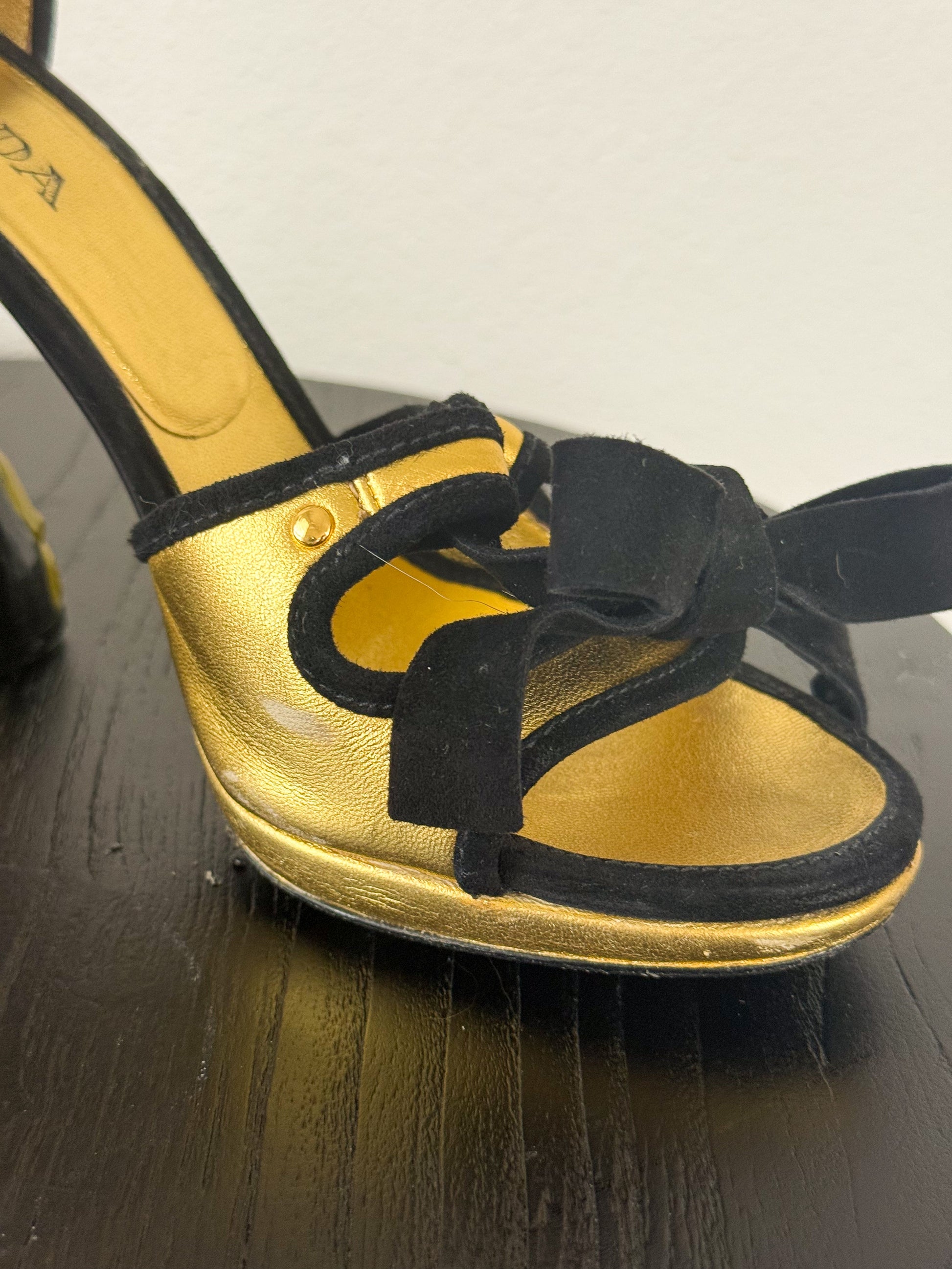 Prada Spring 2008 Gold and Black Orchid Fairy Heels  Icarus Vintage
