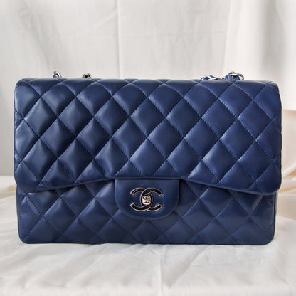 Chanel 2005 Navy Jumbo Lambskin Single Flap 6900.00 Icarus Vintage