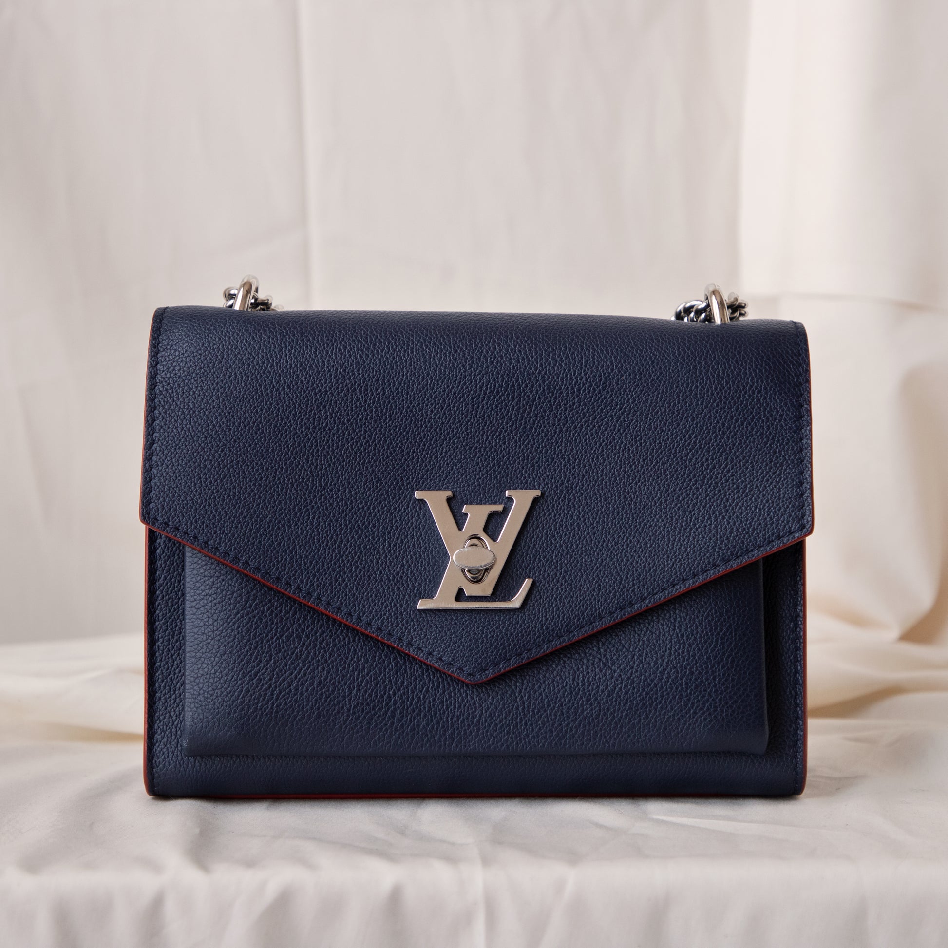 New Authentic Louis Vuitton MyLockMe BB, Papyrus Cream
