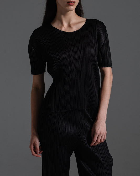 Pleats Please Black Short Sleeve Top  Icarus Vintage