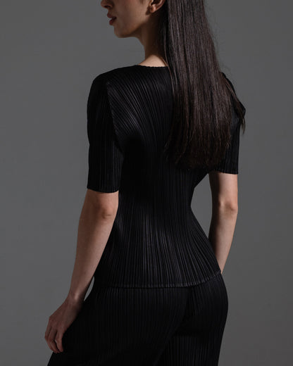 Pleats Please Black Short Sleeve Top  Icarus Vintage